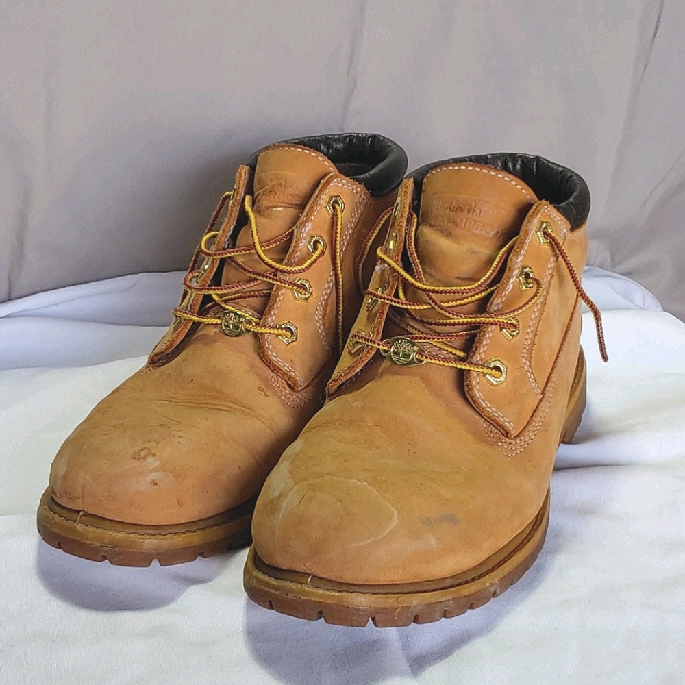 Gently used Timblerlands